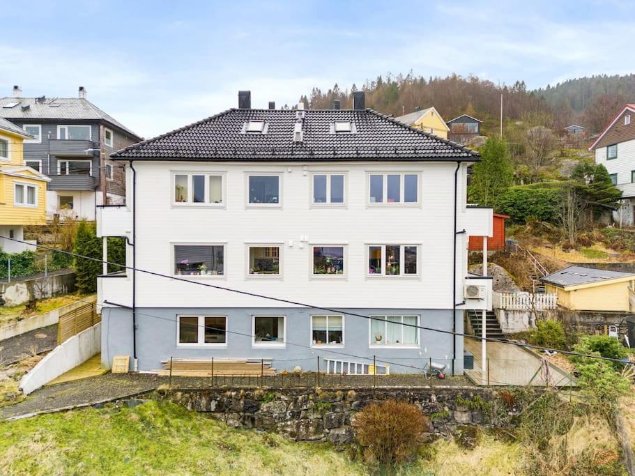 Appartement Lille Damsgardsveien 61 à Bergen Extérieur photo