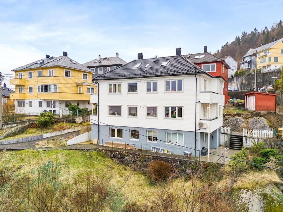 Appartement Lille Damsgardsveien 61 à Bergen Extérieur photo