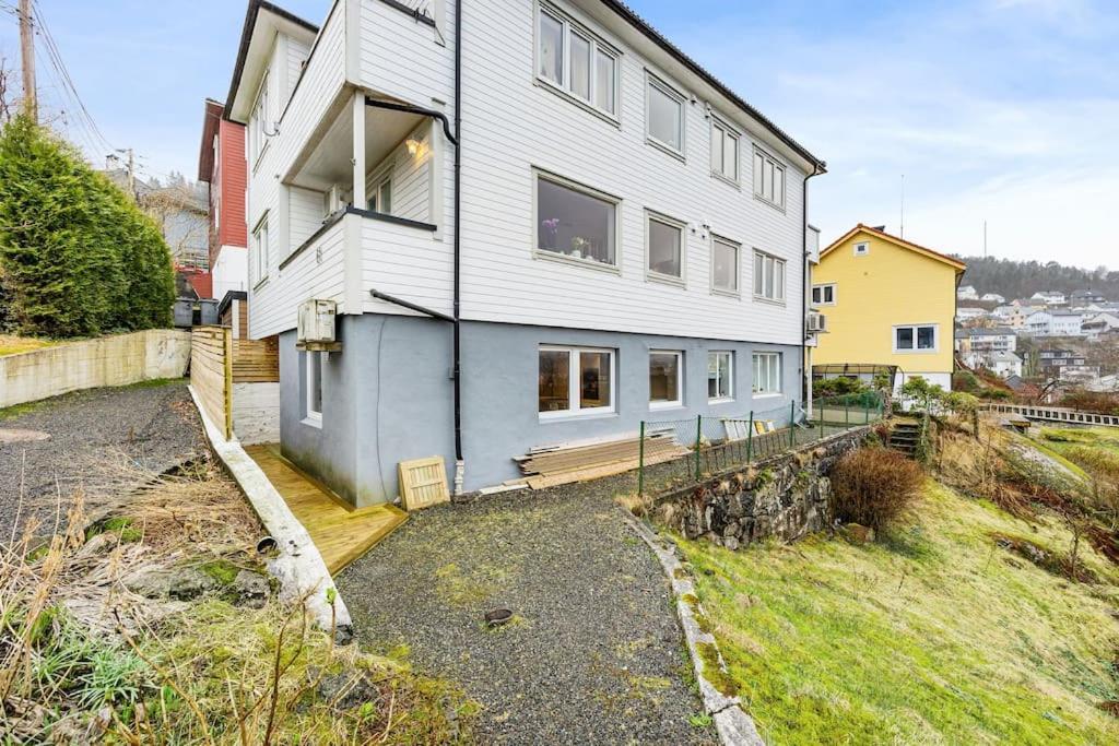Appartement Lille Damsgardsveien 61 à Bergen Extérieur photo
